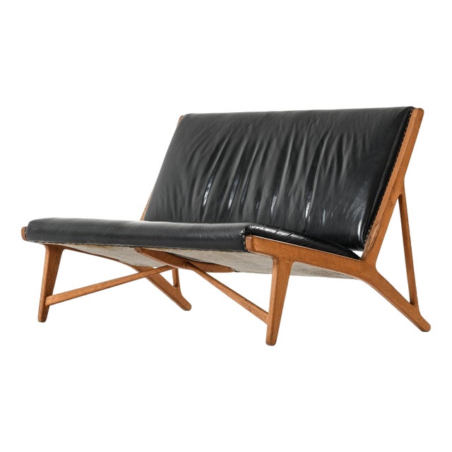 Scandinavian JH-555 Sofa in Black Leather and Oak by Hans J. Wegner, 1949 For Sale