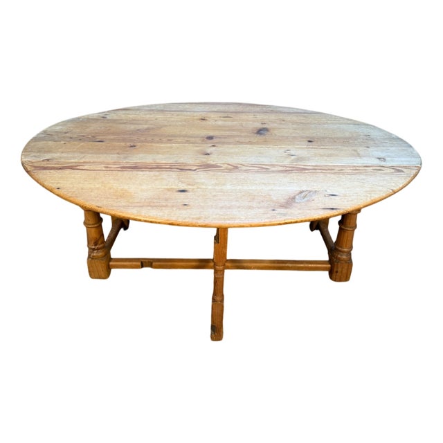 English Gateleg Coffee Table in Fir, Early 20th Century For Sale