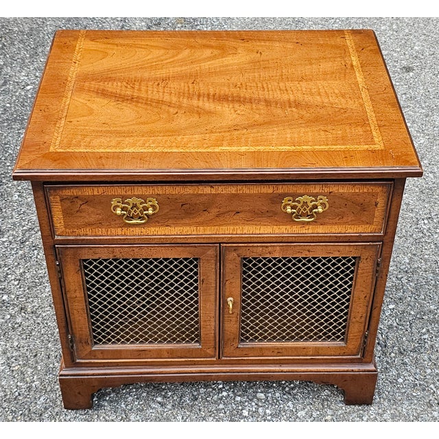 Mid-Century Modern Henredon 18th Century Portfolio Satinwood Inlaid Mahogany Side Cabinet For Sale - Image 3 of 11