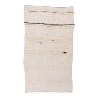 Vintage Turkish Kilim Area Rug - 05'09 X 09'11 For Sale