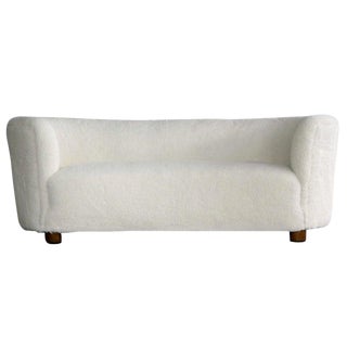 Danish 1940s Curved Banana Shape Sofa in Lambswool in the Style of Viggo Boesen