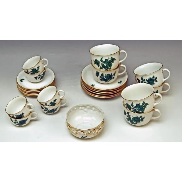Ceramic Viennese Form Schubert Maria Theresia Mocha or Tea Service for 6 from Augarten, 1970s, Set of 29 For Sale - Image 7 of 10