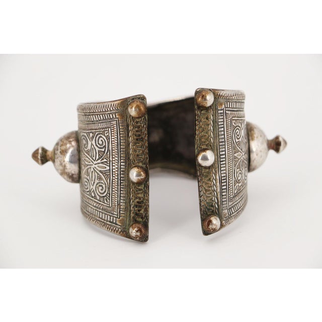 1900 - 1909 1900s Tribal Silver Cuff Bracelet, Berber, North Africa For Sale - Image 5 of 12