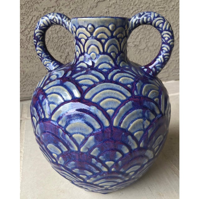 Bitossi Late 20th-Century Safi-Style Earthenware Dual-Handled Pottery Vessel Drenched in Deep Cobalt Blue & Byzantium Purple, Mexico For Sale - Image 4 of 18