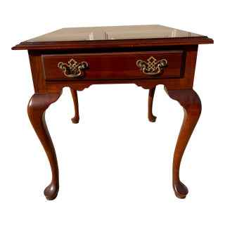 Vintage 1998 Knob Creek Queen Anne Side Table For Sale