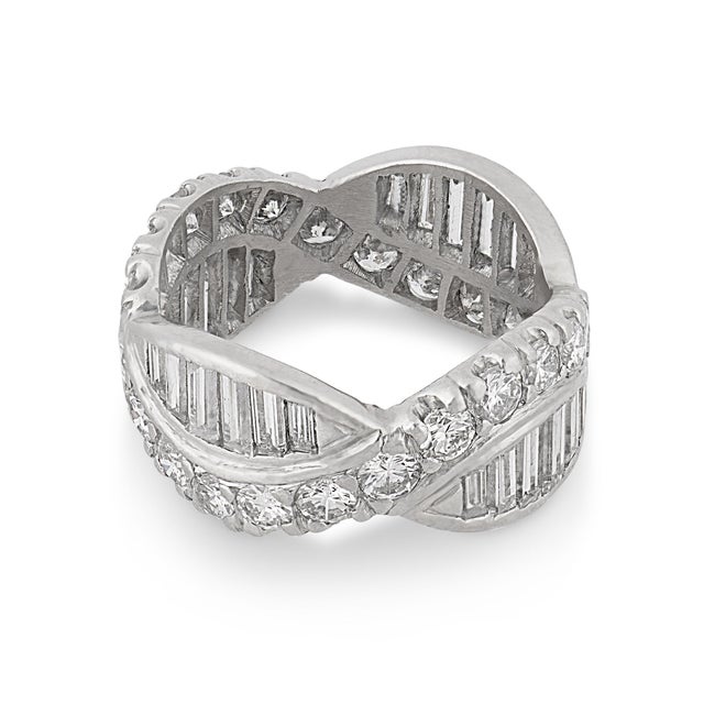 1960s Mid Century 2.15 Carat Diamond Platinum Swirl Band, Size 5.25 For Sale - Image 4 of 6