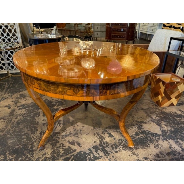 19th Century German Walnut Biedermeier Center Table For Sale - Image 4 of 6