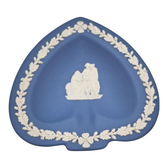 1970s Spade-Shaped Blue Jasperware Trinket Dish Neoclassical Design For Sale