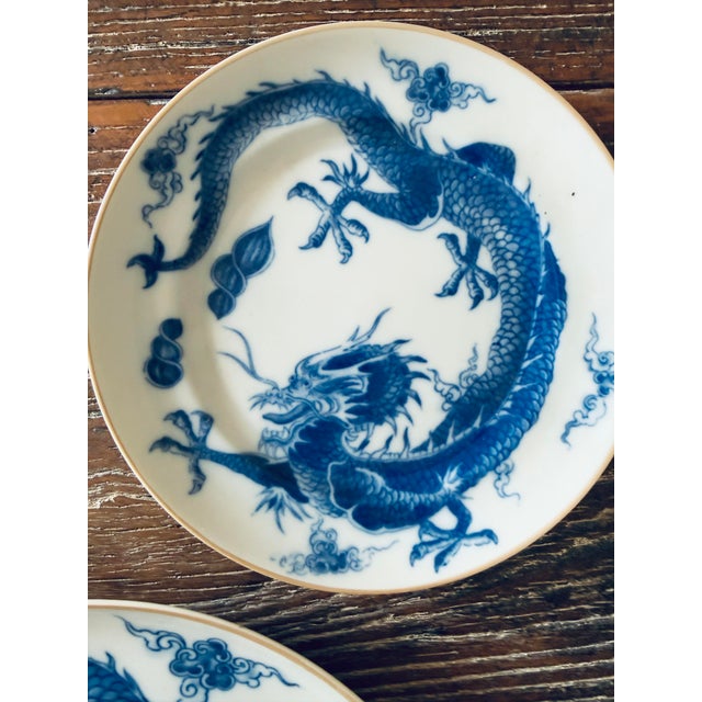 Blue Vintage Mottahedeh Blue Dragon Plates – Set of 3 Graduated Sizes For Sale - Image 8 of 12