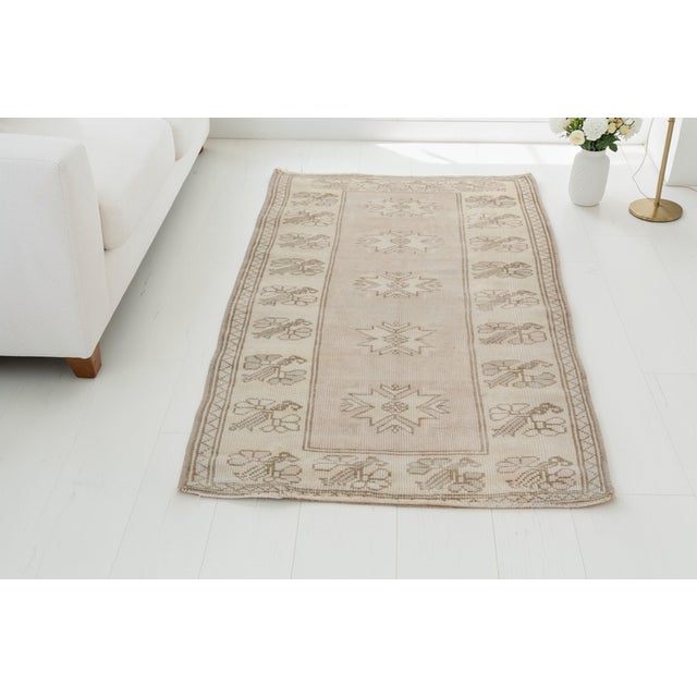 Mid 20th Century Oushak Handknotted Floral Wool Carpet For Sale - Image 9 of 11