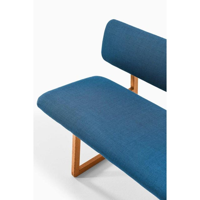 The öresund sofa or bench, designed by børge mogensen and produced by karl andersson & söner in sweden, is a rare and...