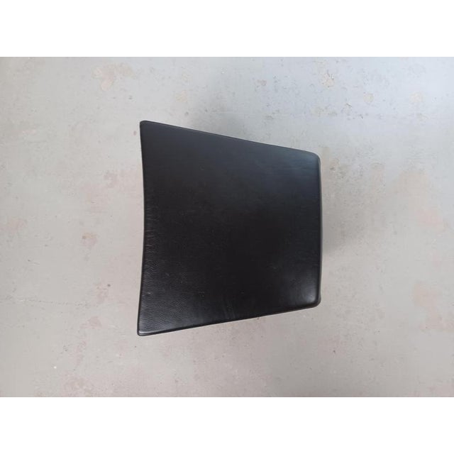 1990s Gijs Papavoine Windy ottoman in black leather by Montis The Winy series was designed by Gijs Papavoine in 1992 with...