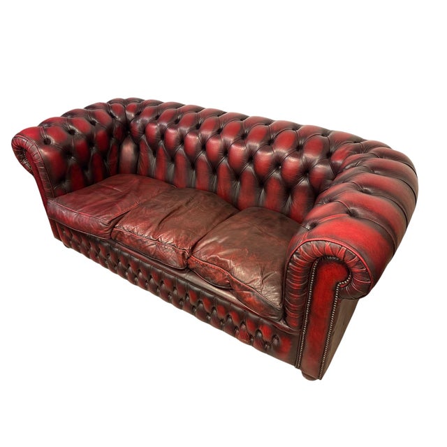 Vintage Chesterfield Three-Seater Sofa in Oxblood Leather, 1980s For Sale - Image 3 of 8