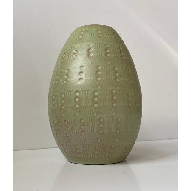 Mid-Century Modern Ovoid Ceramic Vase in Green Glaze, 1960s For Sale - Image 3 of 9