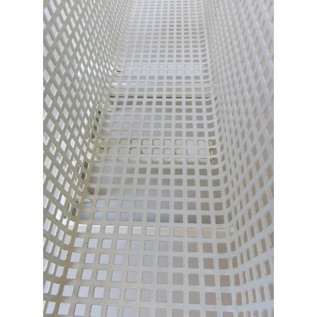 White Powder-Coated Metal Magazine Rack, 1970s For Sale - Image 11 of 14