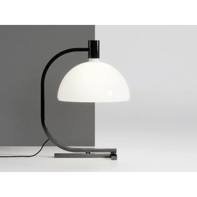 Franco Albini and Franca Helg As1c Table Lamp for Nemo in Glass & Black Chrome For Sale - Image 9 of 10