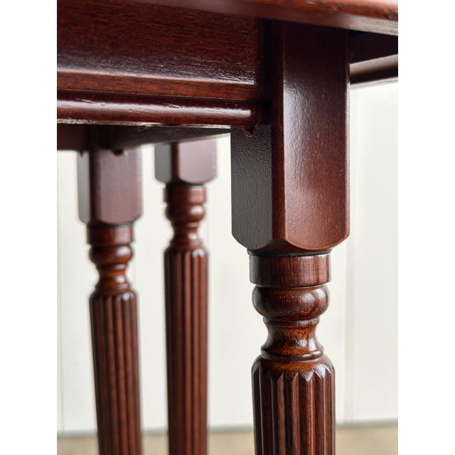 Late 20th Century Vintage Mahogany Petite Pedestals, Pair For Sale - Image 5 of 17