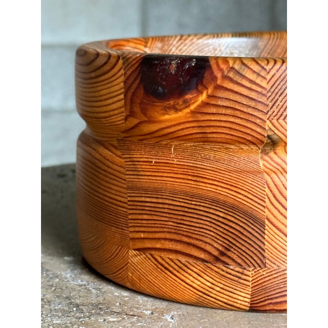Mid-Century Modern 1970s Large Pine Bowl by Stig Johnsson for Smålandsslöjd, Värnamo For Sale - Image 3 of 7
