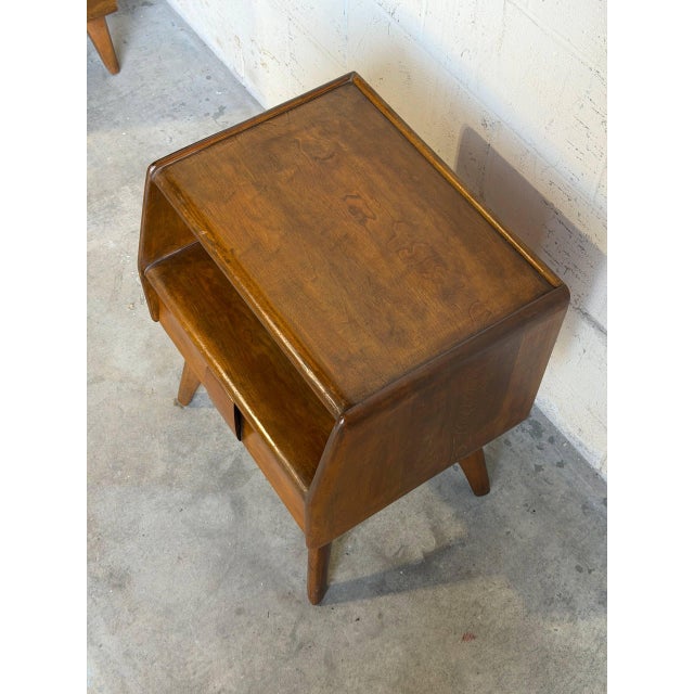1950s Mid Century Modern in Style of Heywood Wakefield Maple Nightstand 1950s Bedside Table For Sale - Image 5 of 9