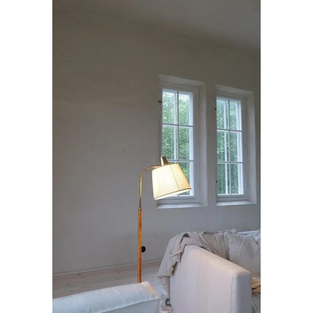 1960s Mid-Century Modern Brass and Brown Leather Floor Lamp from Falkenbergs Belysning, Sweden, 1960s For Sale - Image 5 of 18