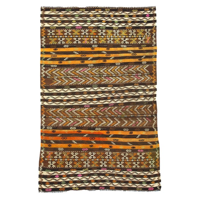 1960s Vintage Embroidered Kilim Rug- 5′8″ × 8′4″ For Sale