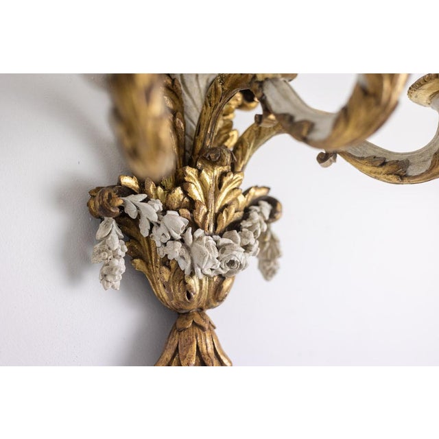 Wood Louis XVI Wall Lights in Gilded and Lacquered Wood, 1900s, Set of 2 For Sale - Image 7 of 18