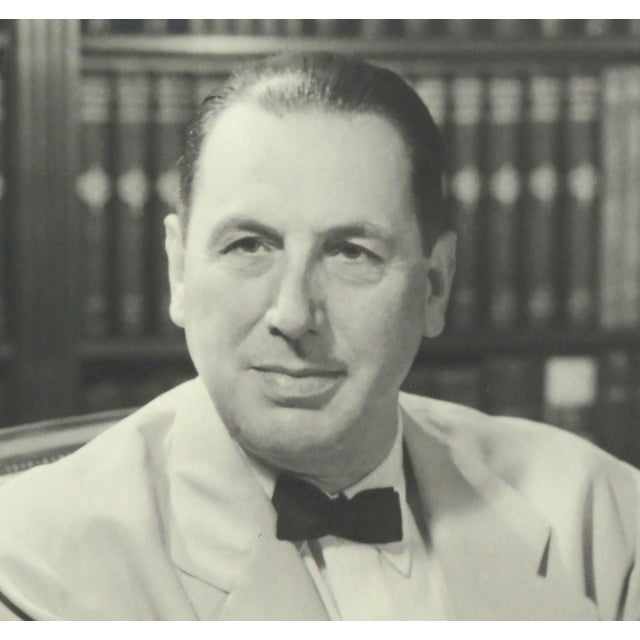 Autographed Black & White Photograph Portrait of Juan Perón, for Elizabeth Lewis For Sale - Image 4 of 5