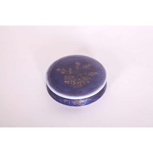 Late-18th Century Chinese Blue-Glazed & Gilt Porcelain Ginger Jars, Set of 3 For Sale - Image 6 of 8