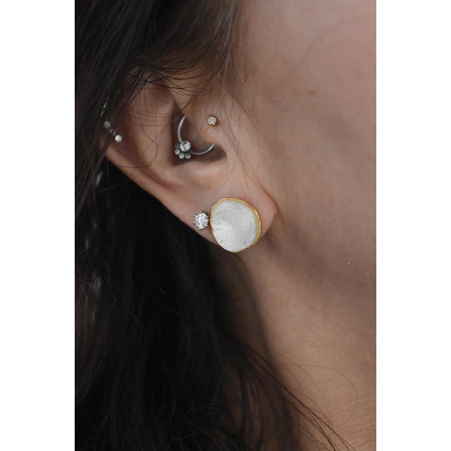 14k Gold Kabana Carved Mother of Pearl Sand Dollar Pierced Post Earrings, A Pair For Sale - Image 15 of 15