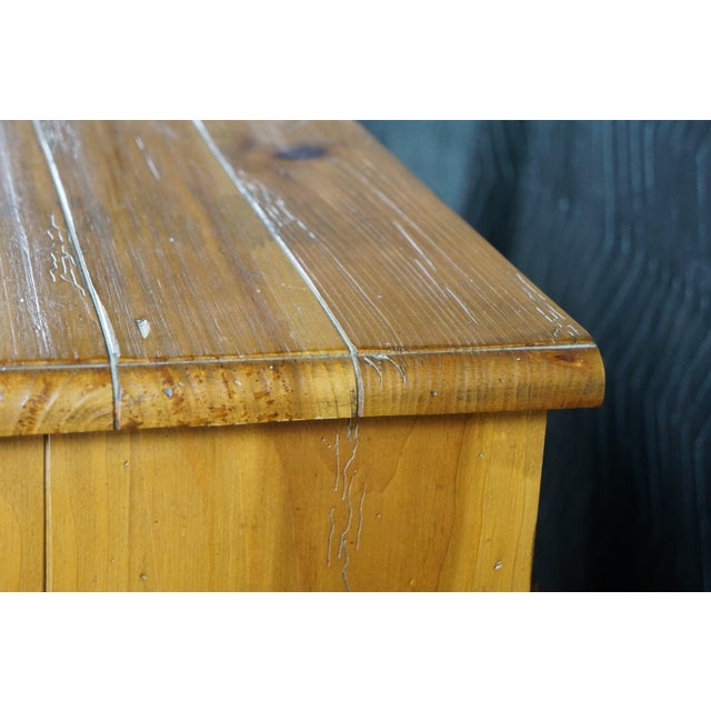 Late 20th Century Ethan Allen Old Tavern Pine Country Farmhouse Buffet Console Cabinet 23-6006 For Sale - Image 18 of 18