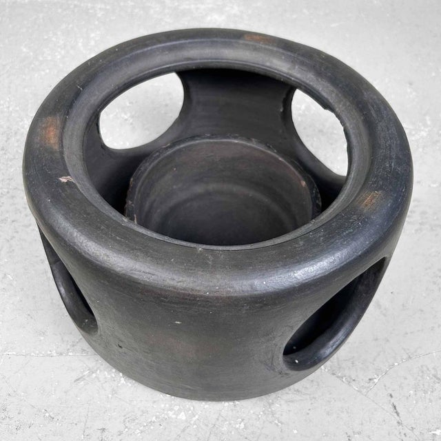 Minimalist Earthenware Fire Pot, Japan, 1890s For Sale - Image 12 of 17