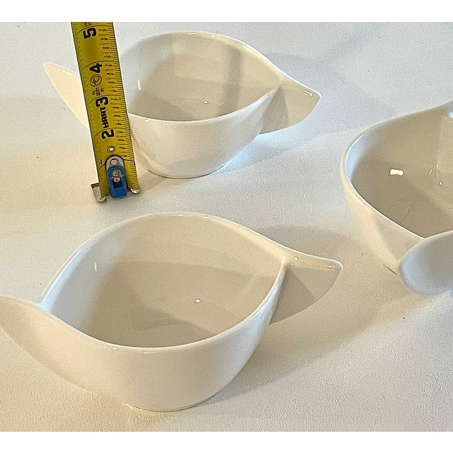 Postmodern 1990s Postmodern Villeroy & Boch "Flow" White Porcelain Handled Bowls - Set of 4 For Sale - Image 3 of 8