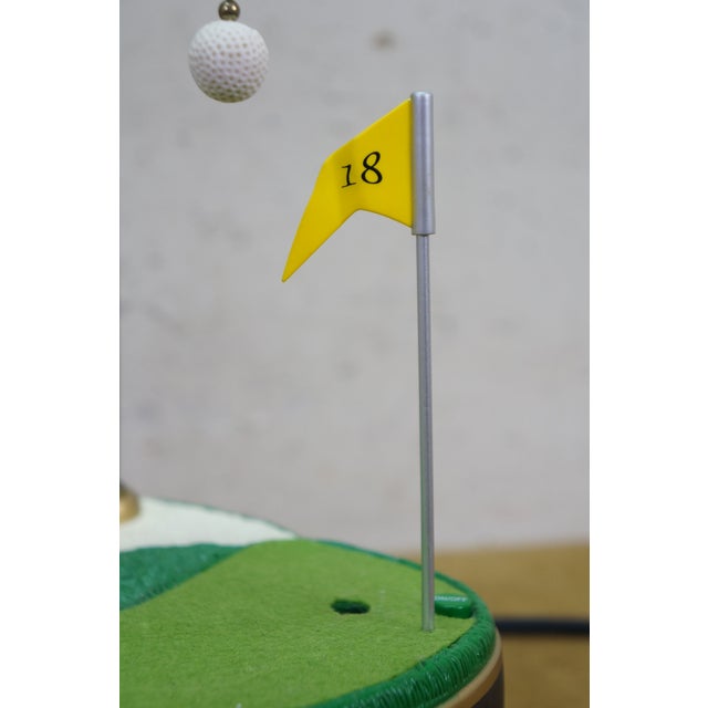 Green Vintage King American Animated Golf Putter 18th Hole for Birdie Table Lamp 19" For Sale - Image 8 of 16