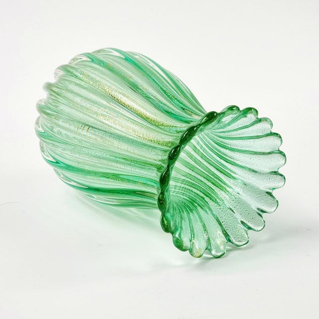 Mid-Century Ribbed Murano Glass Vase attributed to Archimede Seguso for Seguso Vetri d'Arte, Italy, 1950s For Sale - Image 6 of 9