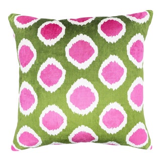 Chouchou Touch Bubblegum Silk Velvet Ikat Pillow Cover For Sale