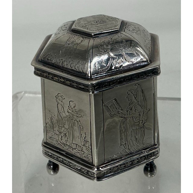 Religious 1986 Vintage Sterling Silver 17th Century Style Dutch Marriage Box Replica by Metropolitan Museum of Art For Sale - Image 3 of 12