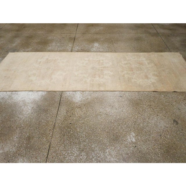 Galerie Shabab Collection Mid-20th Century Turkish Anatolian Runner For Sale In New York - Image 6 of 10