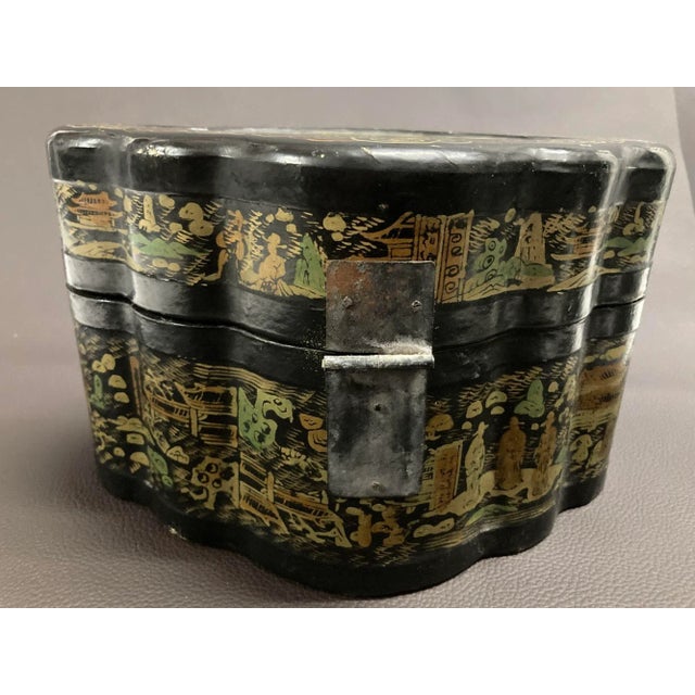 Antique Chinese Black Lacquer Gilt Painted Covered Tea Box 1940s For Sale - Image 11 of 11