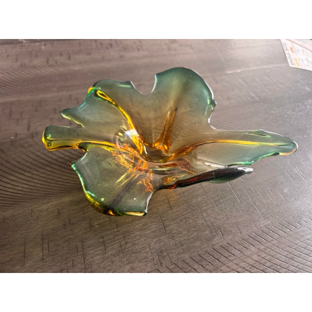 1950s Vintage Murano Blown Glass - Green and Yellow Leaf Bowl For Sale - Image 5 of 9