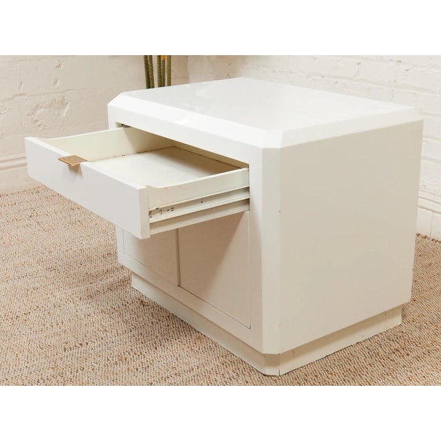 Discover the possibilities with the perfect end table. The perfect vintage find for showcasing photos, vases, lighting, or...