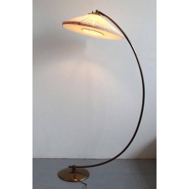 Metal Vintage Arch Lamp in Brass with Plisé, 1950 For Sale - Image 7 of 14