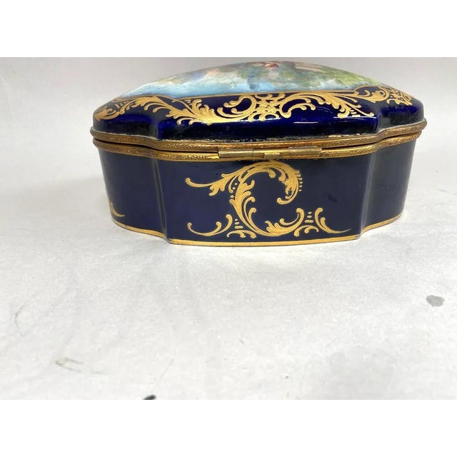 1880 French Sevres Blue Porcelain Gold Gilt Romantic Box For Sale - Image 12 of 15