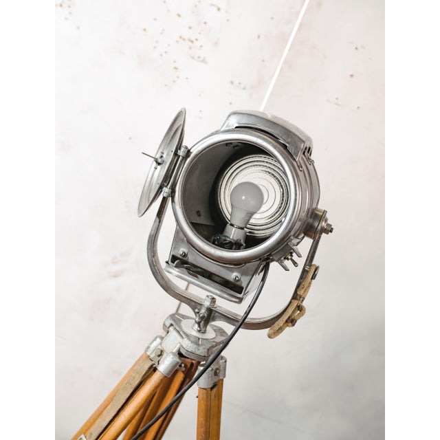 Hollywood Movie Keg Light on Wooden Tripod Floor Lamp by Bardwell McAlister, 1950s For Sale - Image 18 of 18