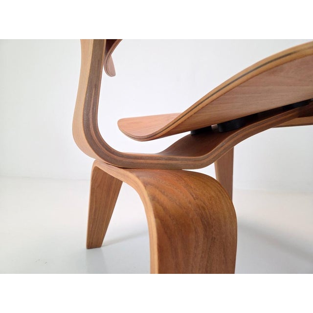 Brown LCW Lounge Chair by Charles and Ray Eames for Evans, 1940s For Sale - Image 8 of 17