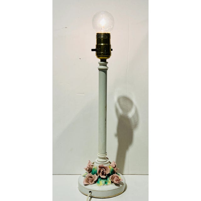 1960s Vintage Hollywood Regency Porcelain Roses Vanity Table Lamp For Sale - Image 5 of 8