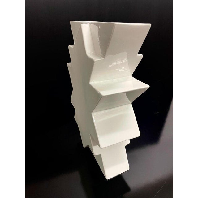 Sculptural Ilios Vase in Ceramic by Florio Paccagnella for Memphis Milano Group. 1990s For Sale - Image 3 of 7