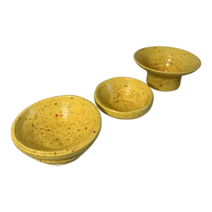 Mid 20th Century Speckled Yellow Pottery Bowls, Set of 3
