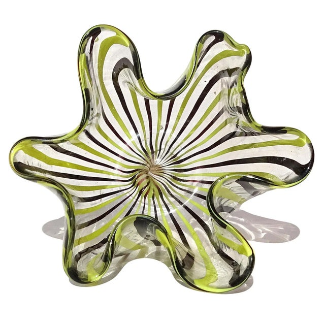 Murano Vintage Venini Murano Signed Bianconi Black Yellow Filigrana Ribbons Italian Art Glass Decorative Fazzoletto Vase For Sale - Image 4 of 7