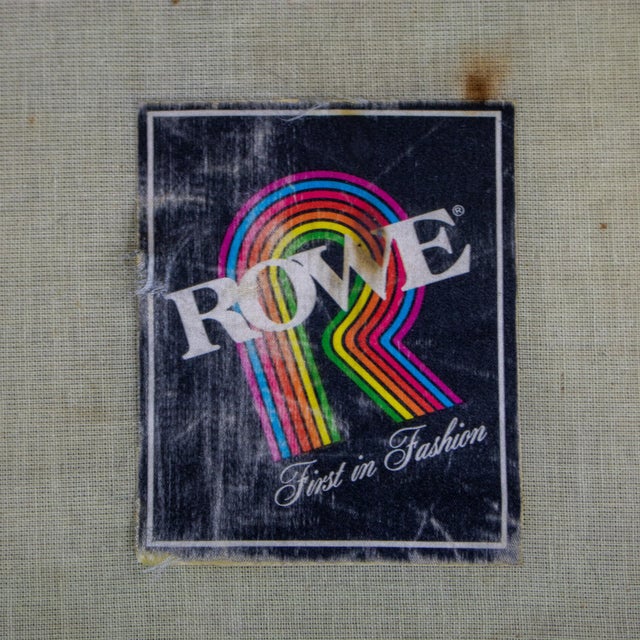 Late 20th Century Camelback Sofa W/Multicolored Patchwork Fabric & Tight Back by Rowe Furniture For Sale - Image 13 of 18