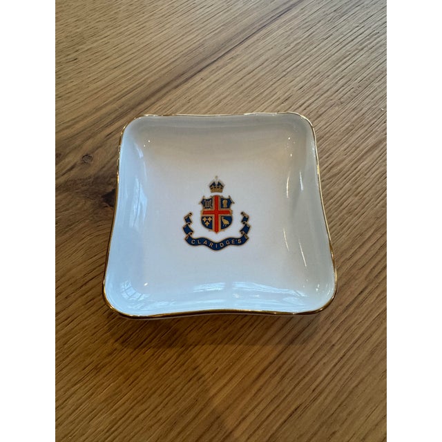 A lovely vintage porcelain ashtray/trinket dish from the five star Claridge’s Hotel in London. It features the iconic...